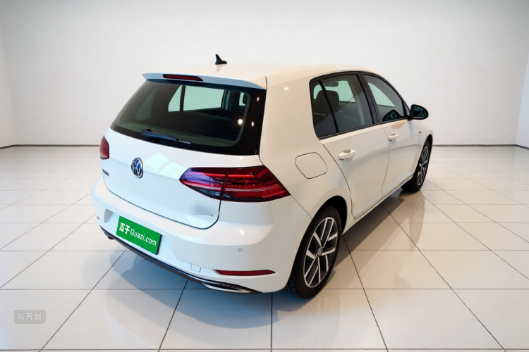 Volkswagen Golf 2020 car image #7