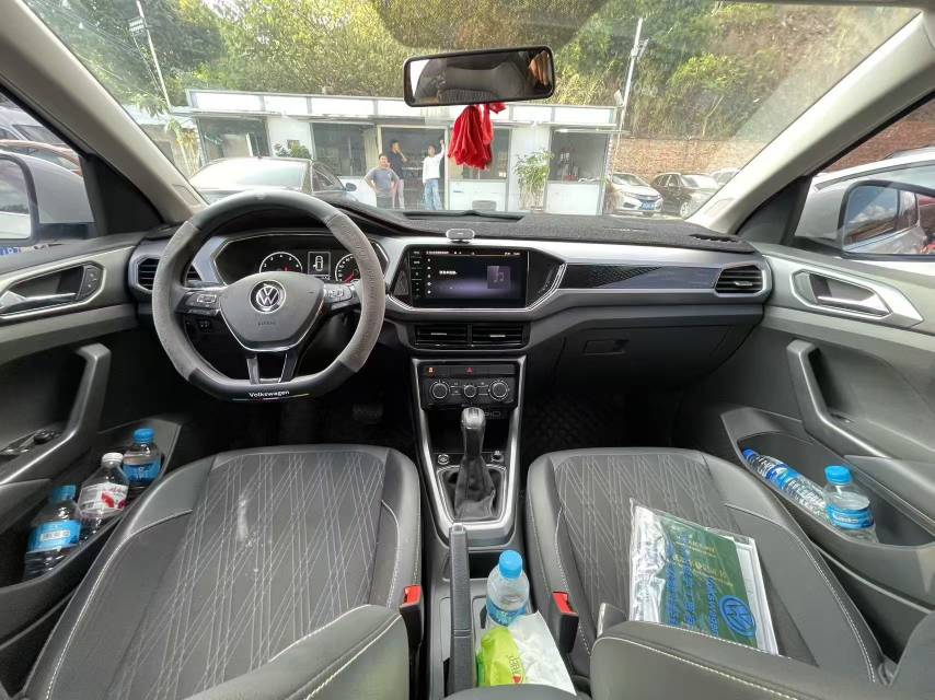 Volkswagen T-Cross 2021 #8 Volkswagen T-Cross 2021 car image #8