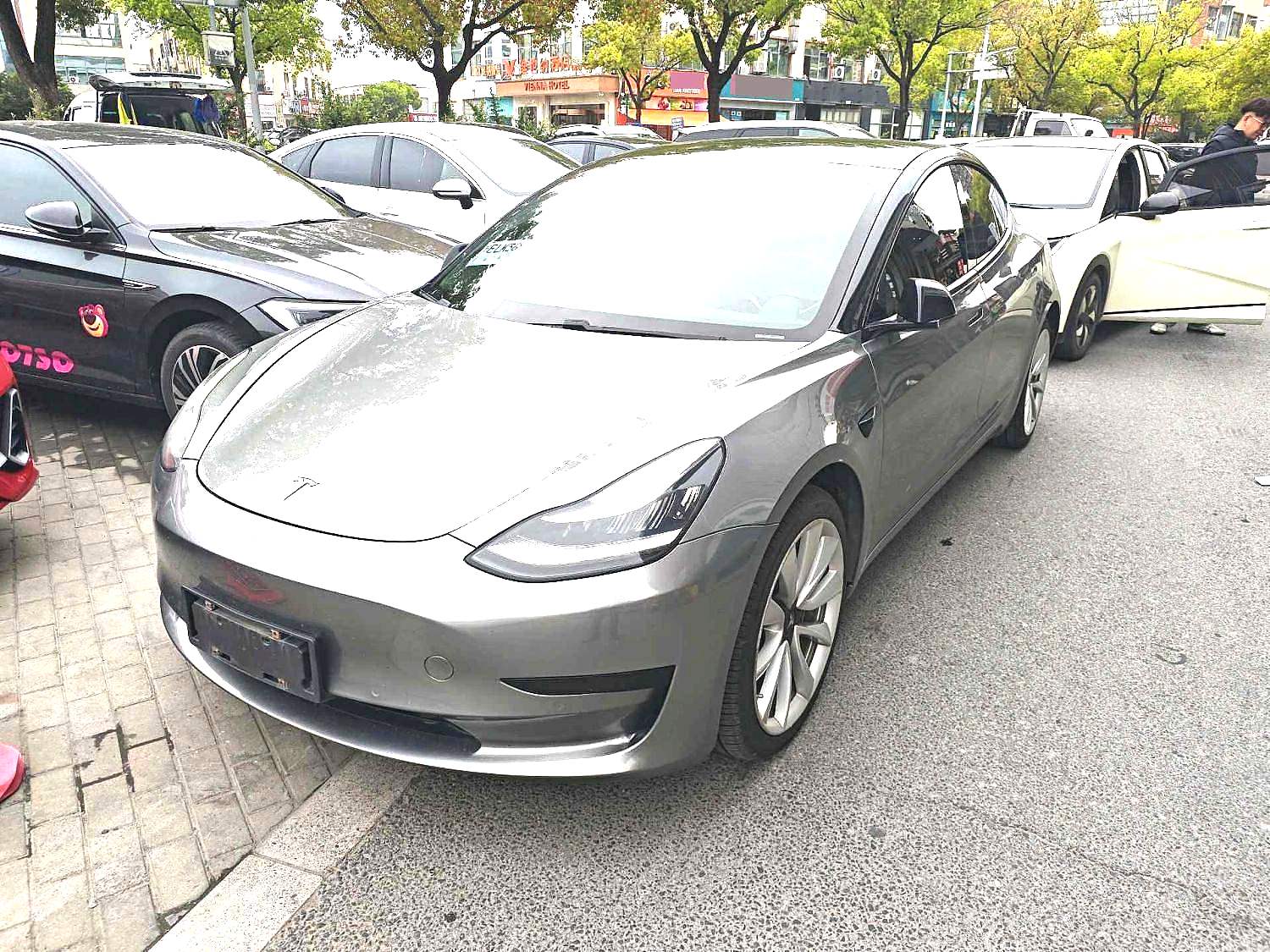 Tesla Model 3 2020 Tesla Model 3 2020 immagine di auto