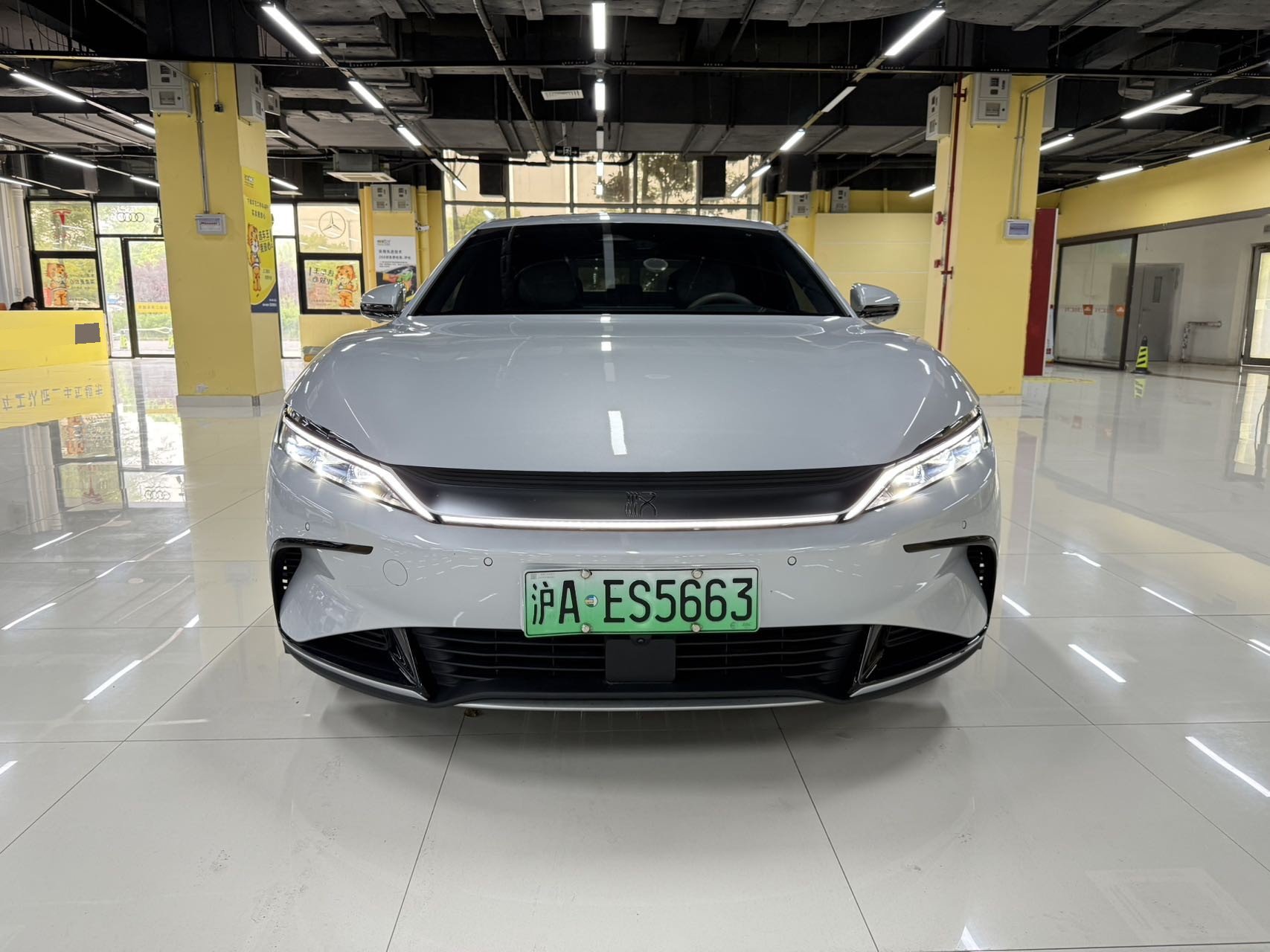 BYD Han 2024 car image #2