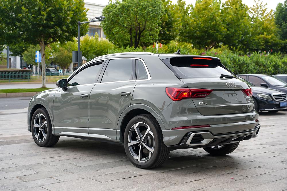 Audi Q3 2025 car image #4