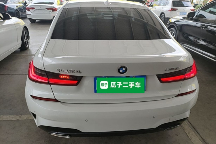 BMW 3 Series 2021 car image #6