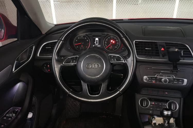 Audi Q3 2016 car image #12