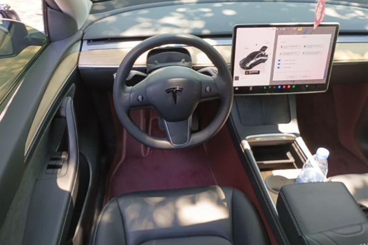 Tesla Model Y 2023 #11 Tesla Model Y 2023 car image #11