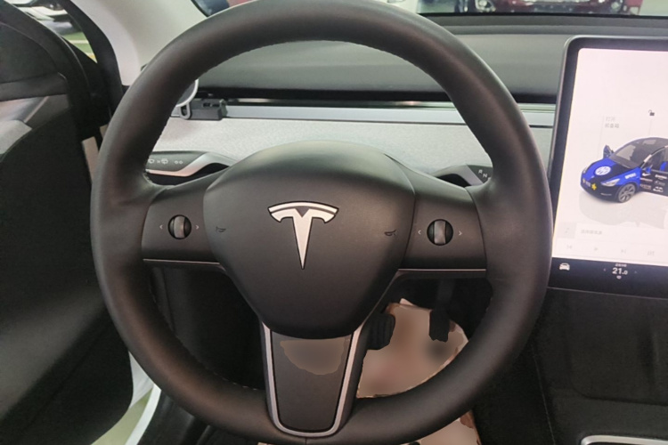 Tesla Model Y 2024 #11 Tesla Model Y 2024 car image #11