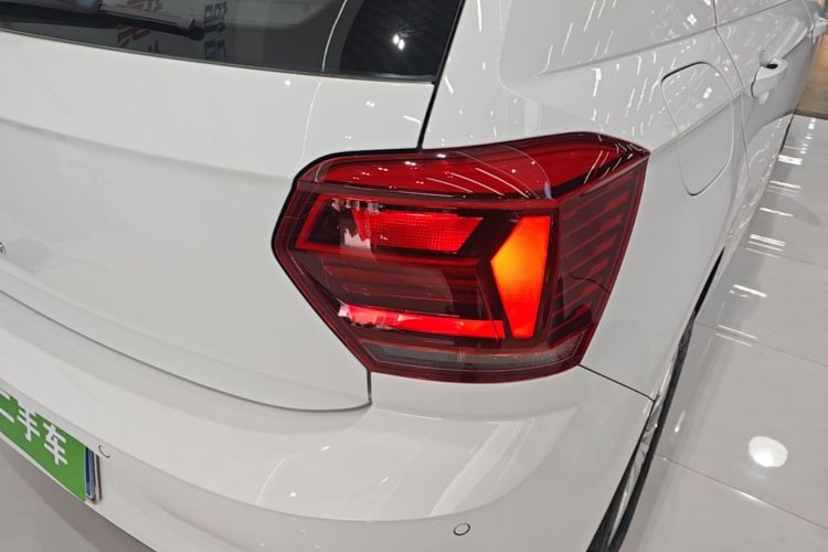 Volkswagen Polo 2023 car image #8