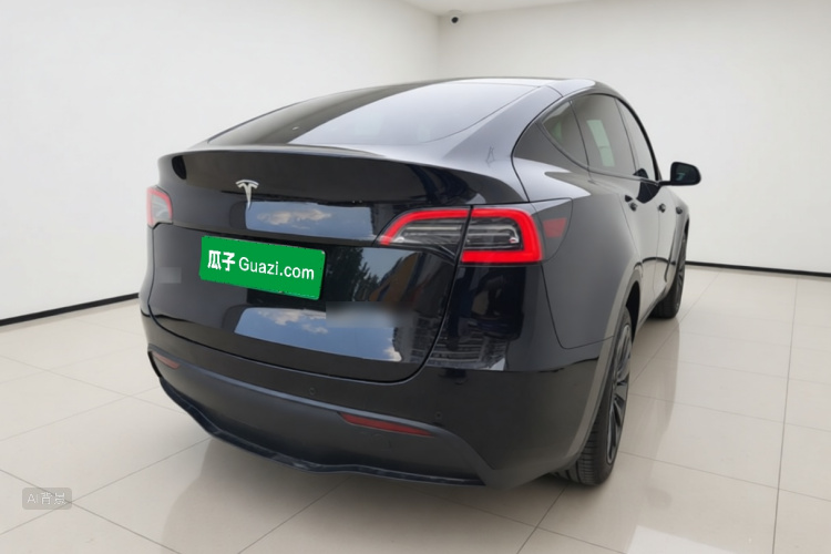Tesla Model Y 2023 #7 Tesla Model Y 2023 car image #7