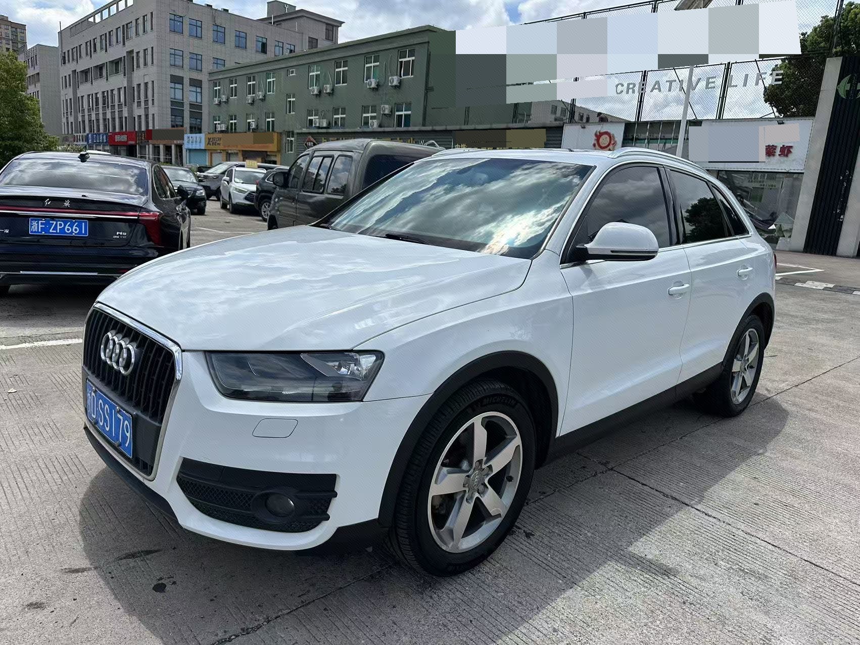 Audi Q3 2015 car image 