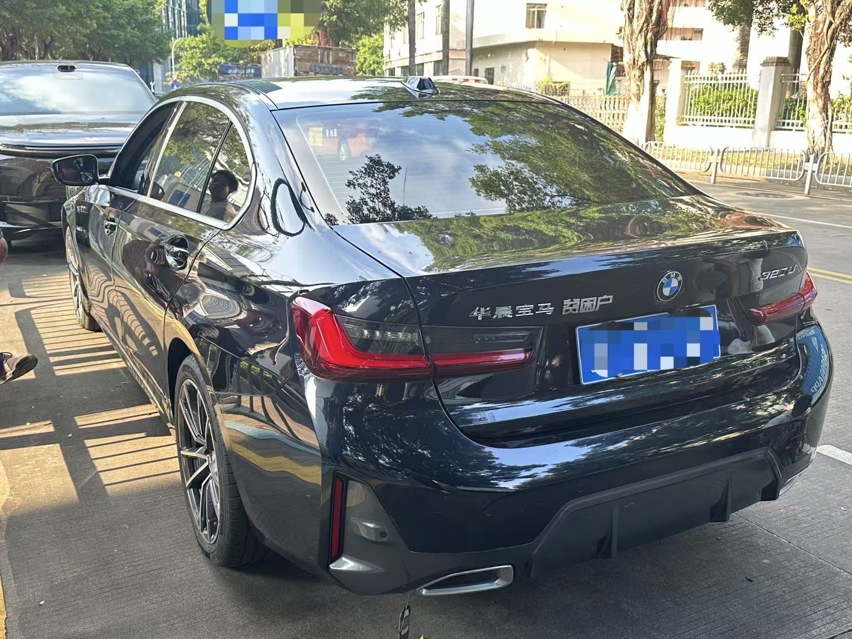 BMW 3 Series 2023 immagine di auto #4