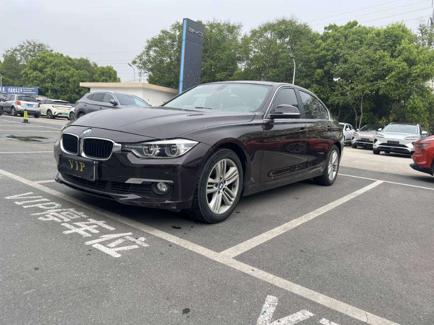 BMW 3 Series 2017 汽车图片 