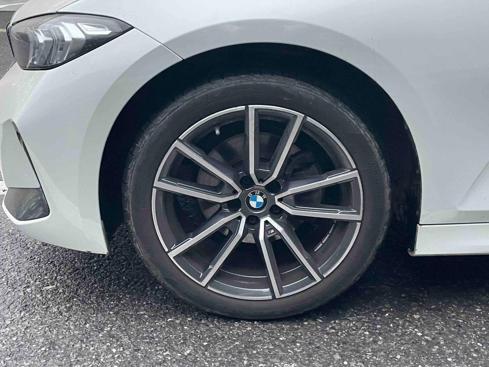 BMW 3 Series 2024 car image #8