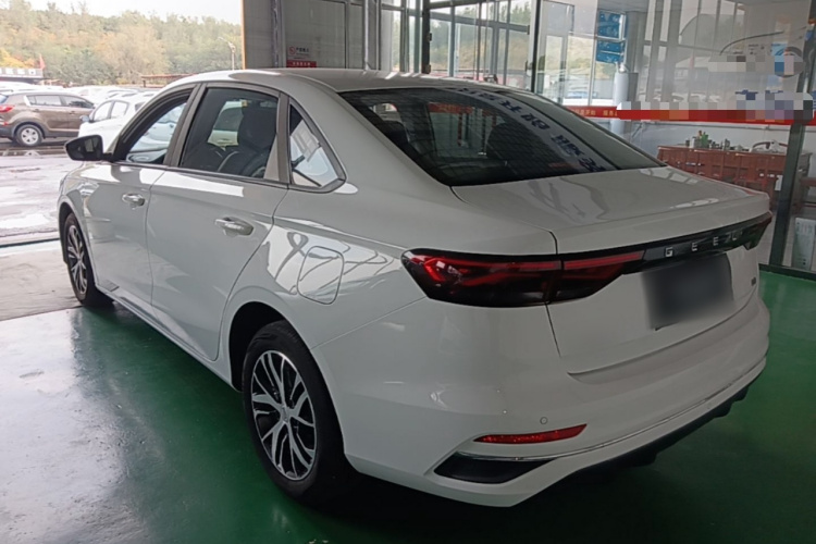 GEELY Emgrand 2022 immagine di auto #5