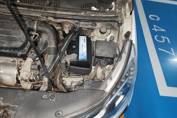BYD Yuan 2016 #23 BYD Yuan 2016 car image #23
