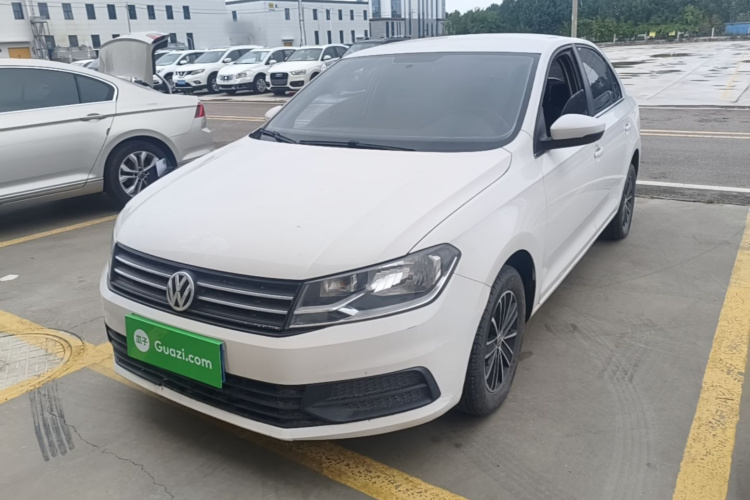 Volkswagen Santana 2018 car image #2