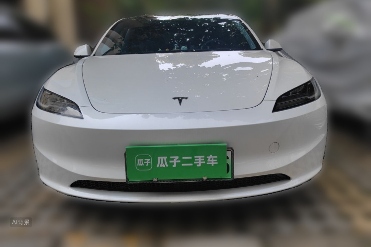 Tesla Model 3 2024 car image #3