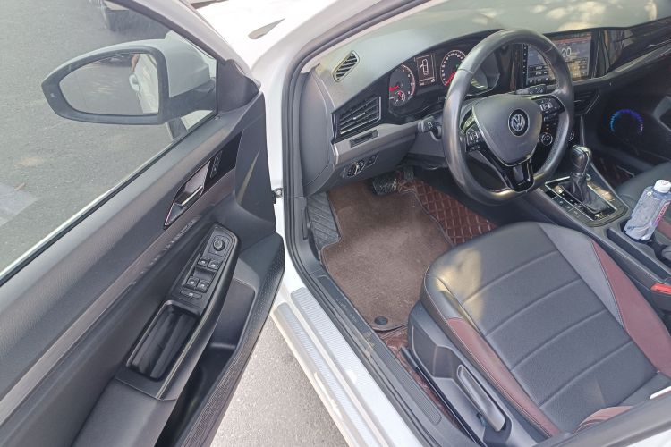 Volkswagen Bora 2019 car image #16