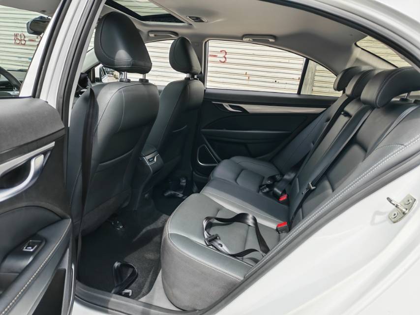 GEELY Emgrand 2020 car image #10