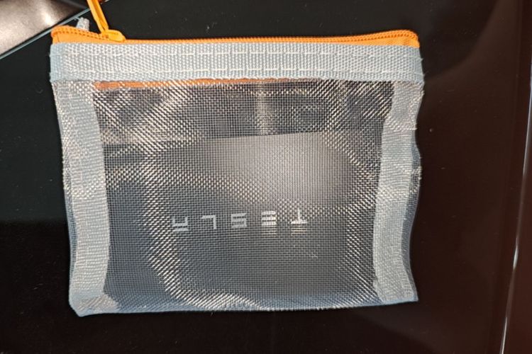 Tesla Model 3 2022 car image #9