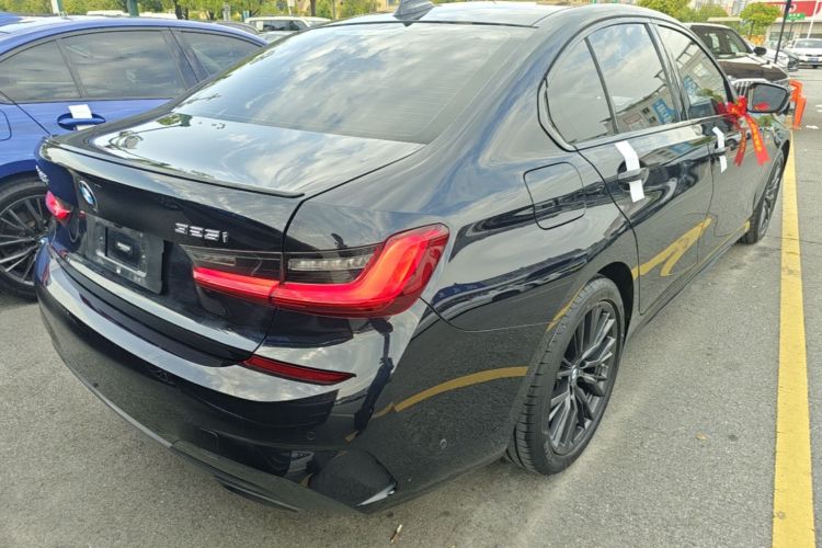 BMW 3 Series 2021 car image #7