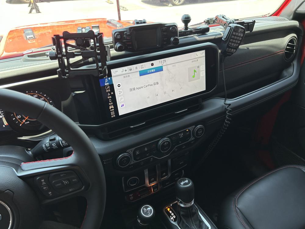 2025 car image #11