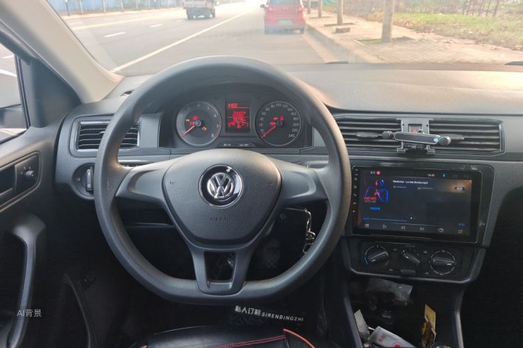 Volkswagen Santana 2019 car image #12