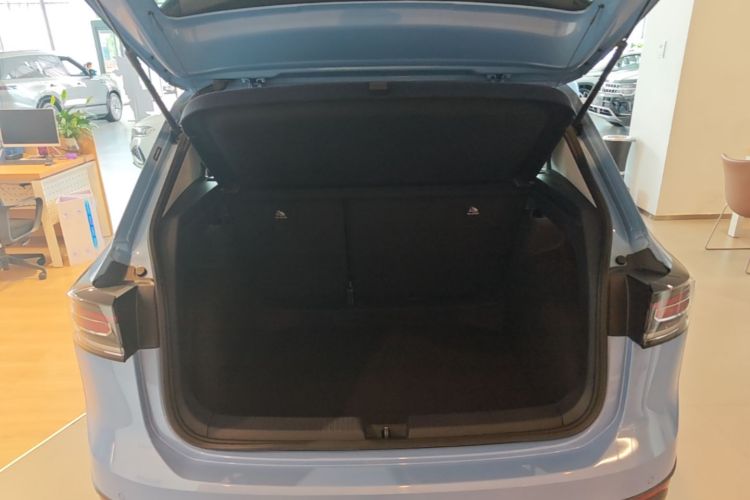 Volkswagen Tharu 2024 car image #19