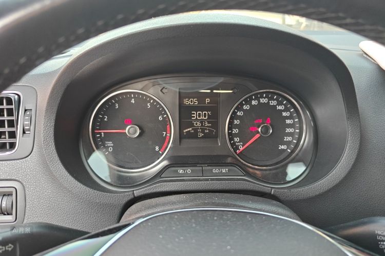 Volkswagen Polo 2017 #13 Volkswagen Polo 2017 car image #13