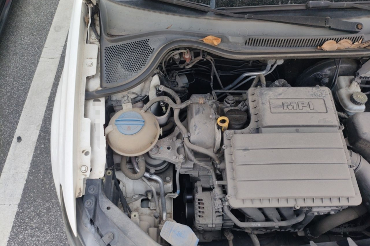 Volkswagen Polo 2017 car image #24