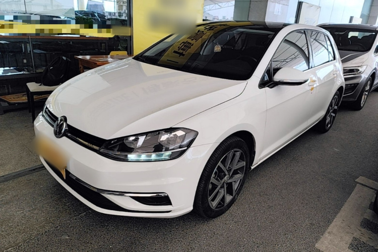 Volkswagen Golf 2018 изображение автомобиля #2