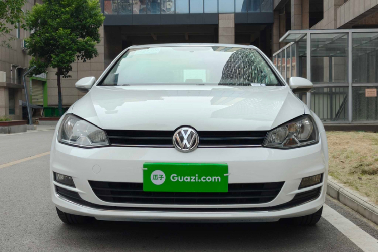 Volkswagen Golf 2016 car image #9