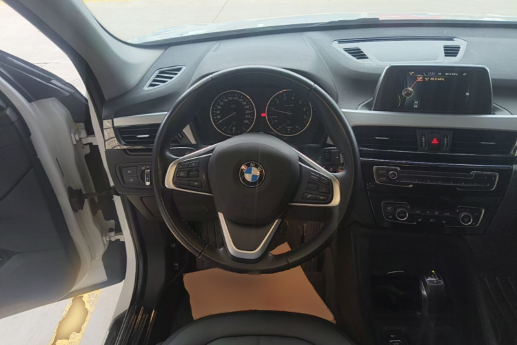BMW X1 2017 #11 BMW X1 2017 car image #11