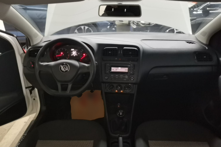 Volkswagen Polo 2015 #10 Volkswagen Polo 2015 car image #10