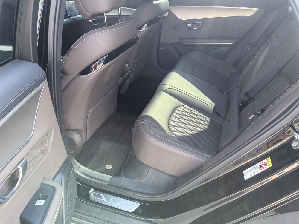 BYD Han 2023 car image #11