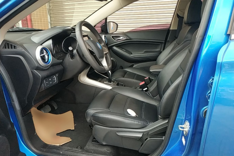 BYD Yuan New Energy 2019 car image #19