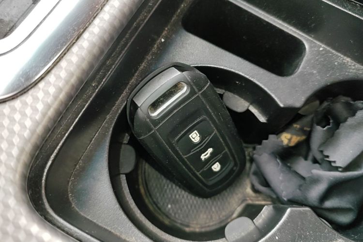 GEELY Emgrand GS 2016 car image #9