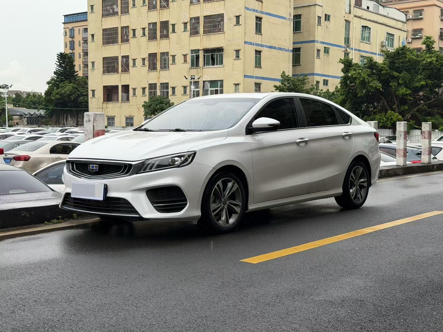 GEELY Binray 2018 car image 