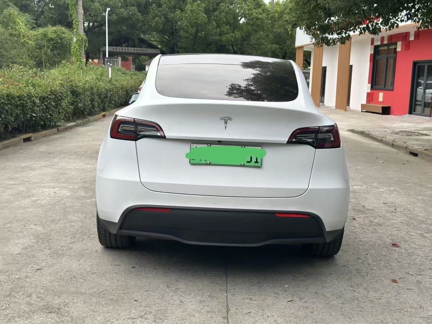 Tesla Model Y 2021 #6 Tesla Model Y 2021 car image #6