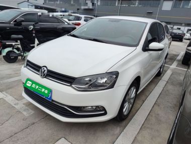Volkswagen Polo 2015 Volkswagen Polo 2015 car image