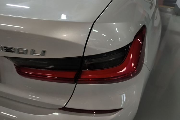 BMW 3 Series 2021 #8 BMW 3 Series 2021 car image #8