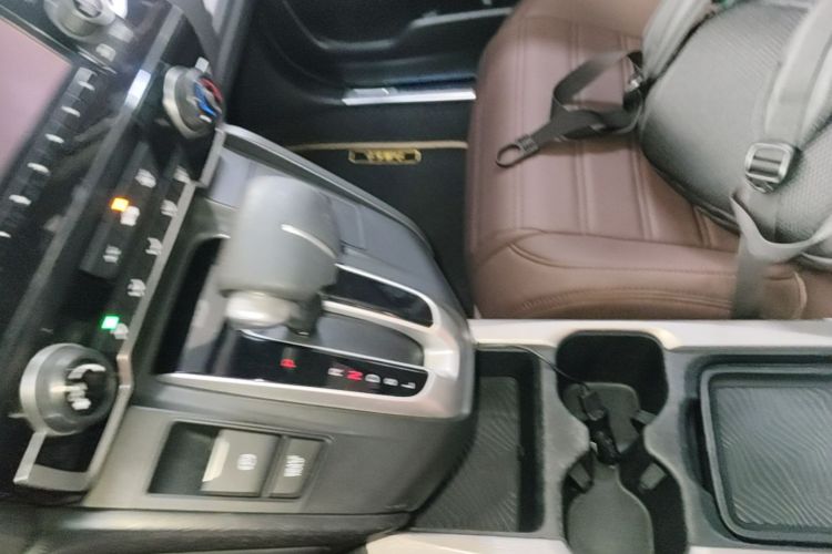 Honda CR-V 2018 #14 Honda CR-V 2018 car image #14