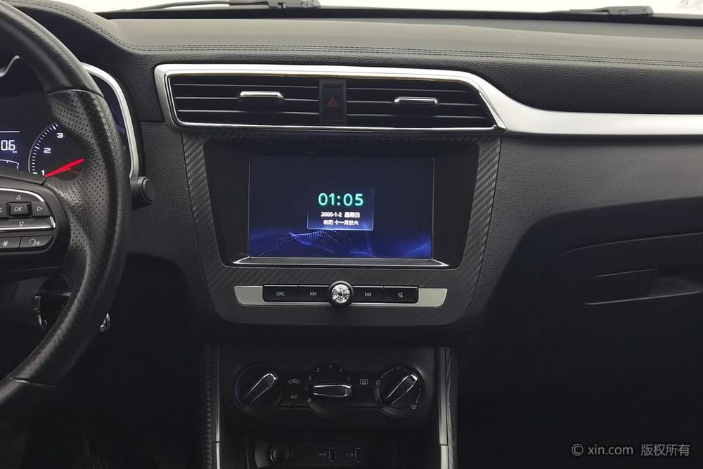 MG ZS 2019 car image #12