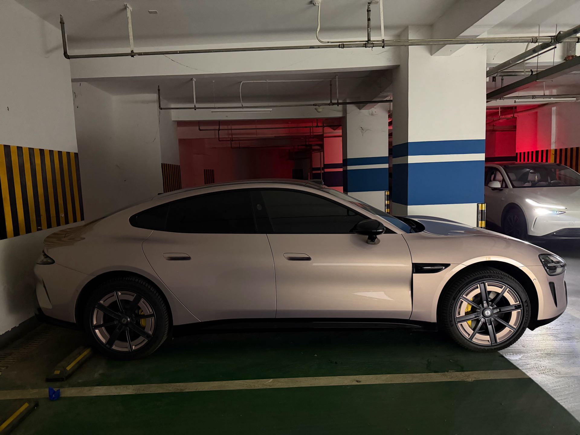 2026 изображение автомобиля #4