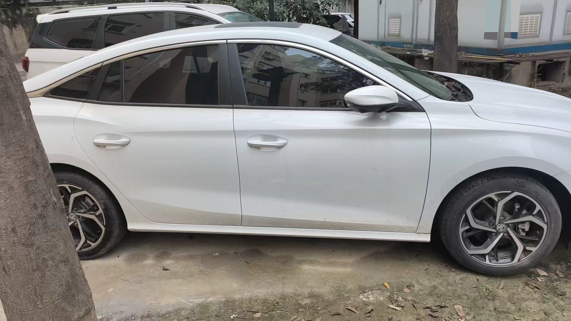 MG 5 2025 imagen de coche #4