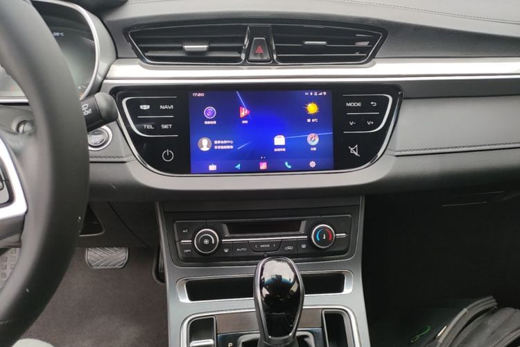 GEELY Emgrand 2020 car image #13
