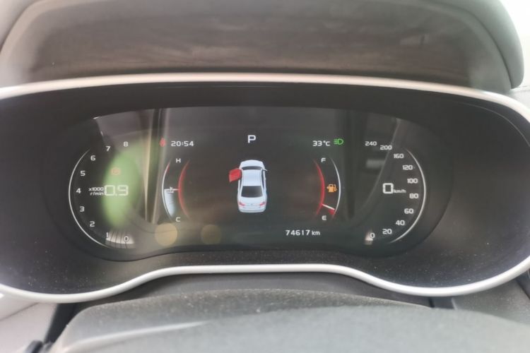 GEELY Emgrand 2018 car image #12