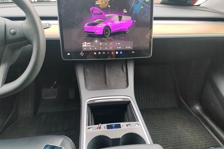 Tesla Model Y 2023 #13 Tesla Model Y 2023 car image #13
