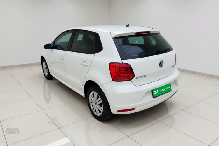 Volkswagen Polo 2017 car image #5