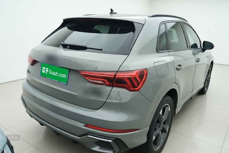 Audi Q3 2024 car image #7