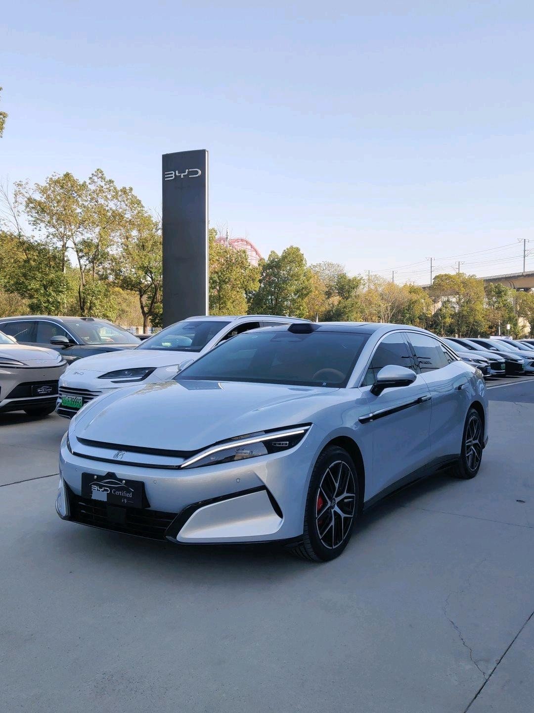 BYD HanL 2025 BYD HanL 2025 car image