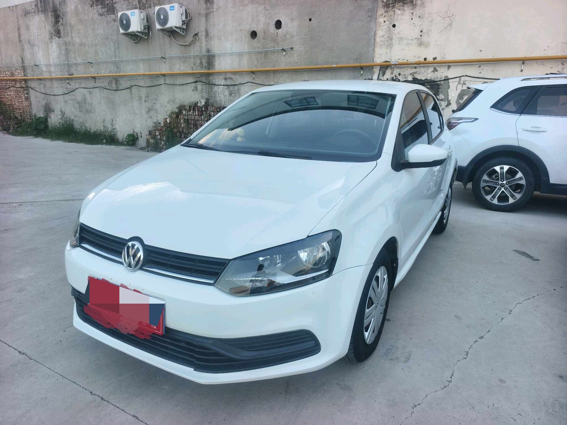 Volkswagen Polo 2018 car image 